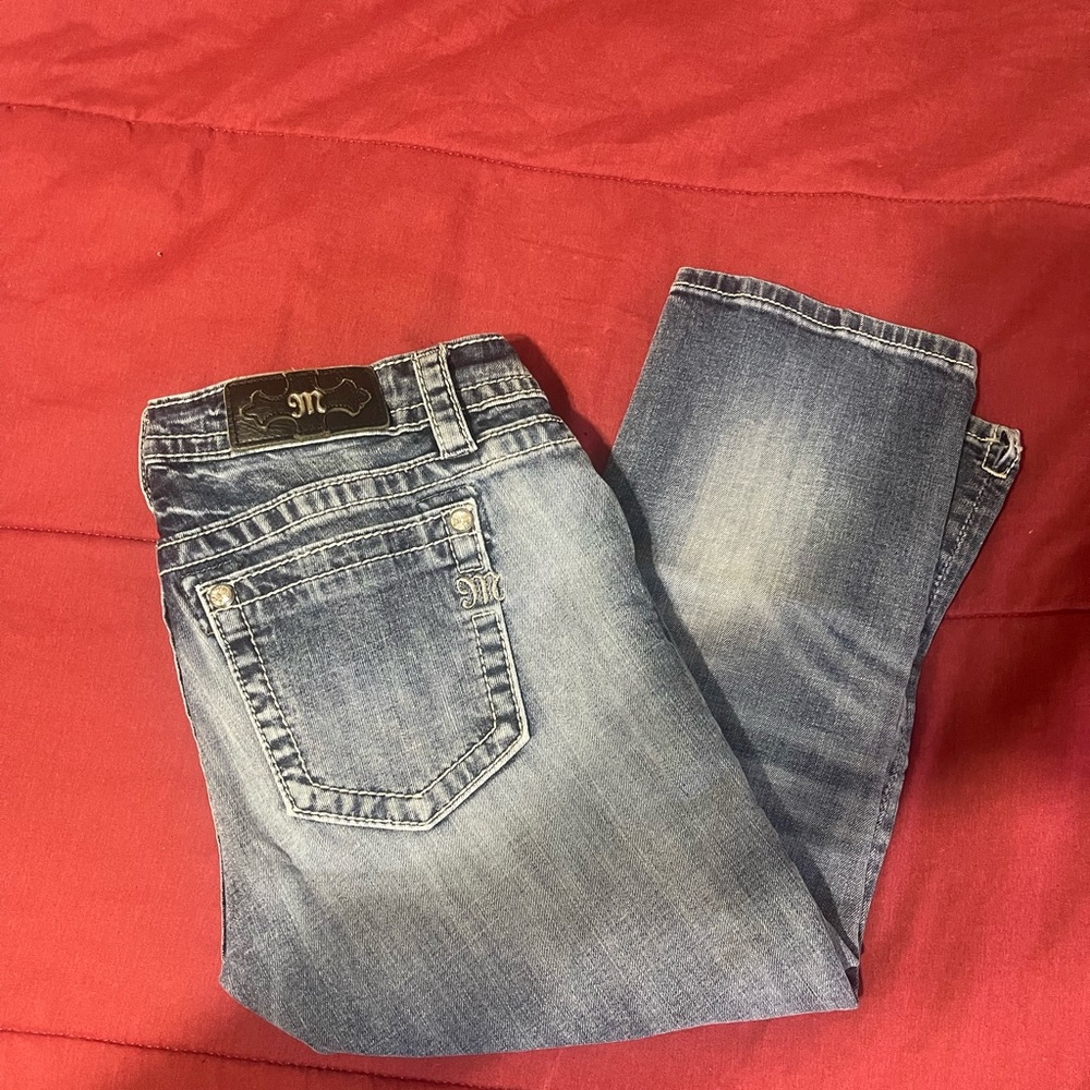 Miss Me light denim jean capri